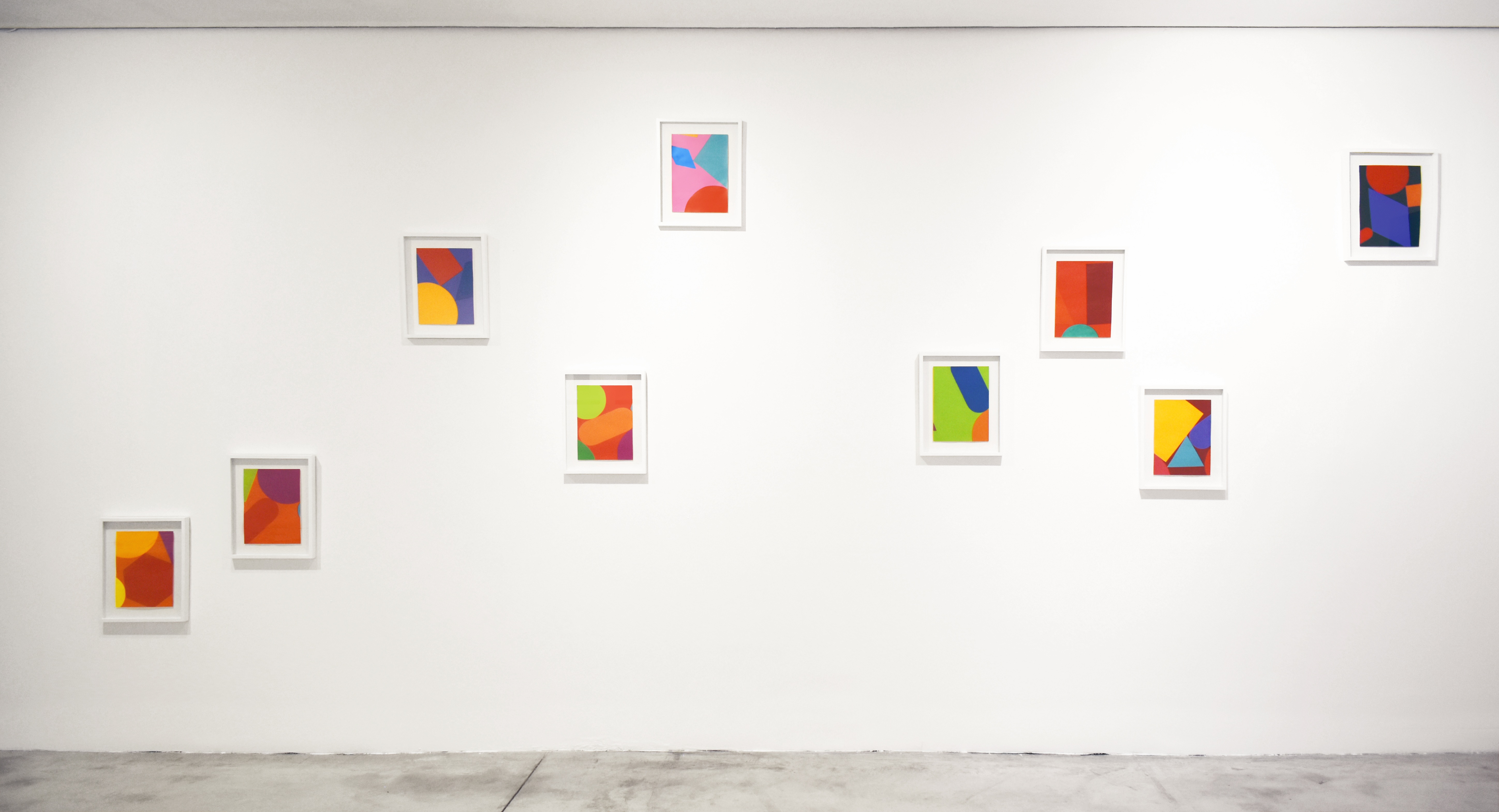 Composición mural con obras geométricas dispersas, Sala 7